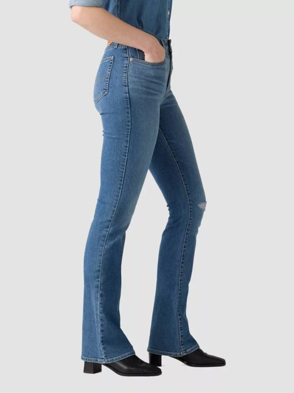Levi's® Women's 725 High-Rise Bootcut Jeans - Timeless Tint 24 x 32 - Picture 3 of 4